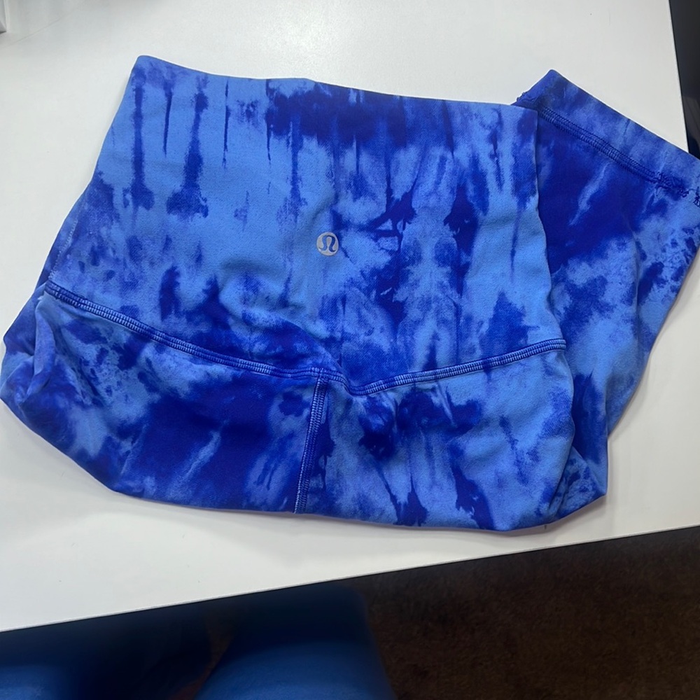Lululemon Athleta biker shorts blue